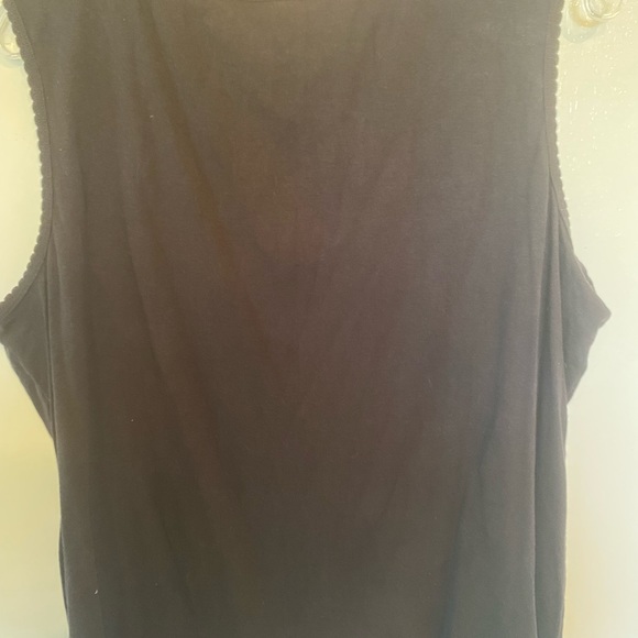 Croft & Barrow woman’s 2x black tank top - Picture 3 of 3